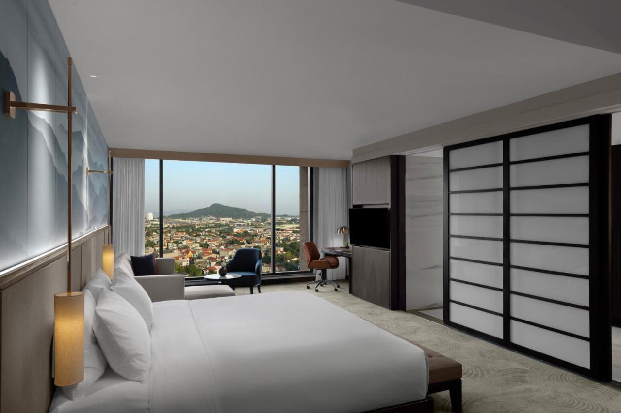 Crowne Plaza Vinh Yen City Centre By Ihg Exterior photo