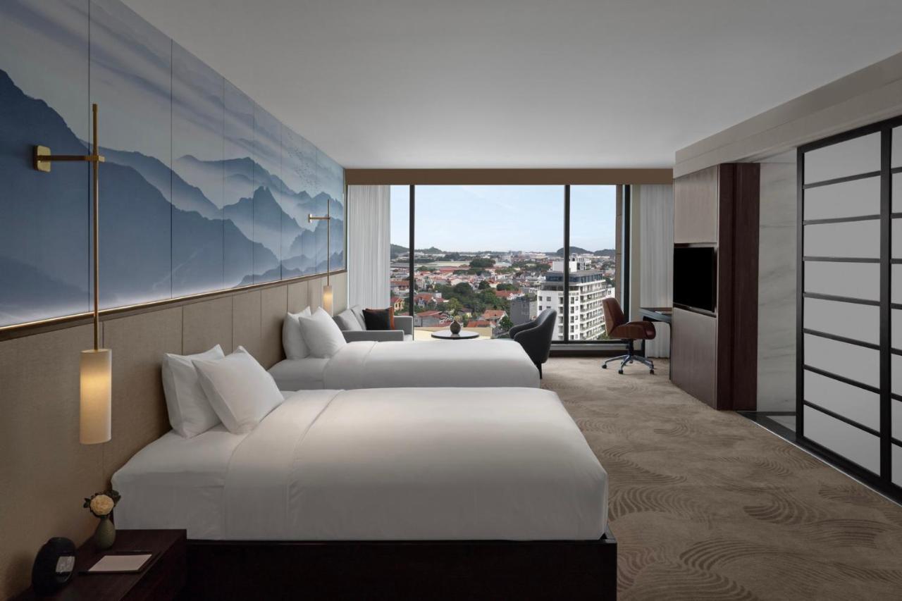 Crowne Plaza Vinh Yen City Centre By Ihg Exterior photo